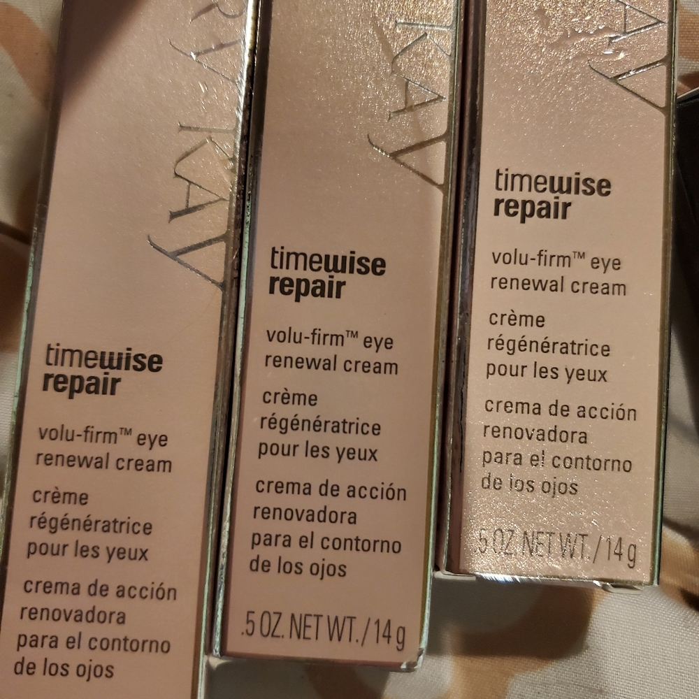 3 volume firm eye cream
